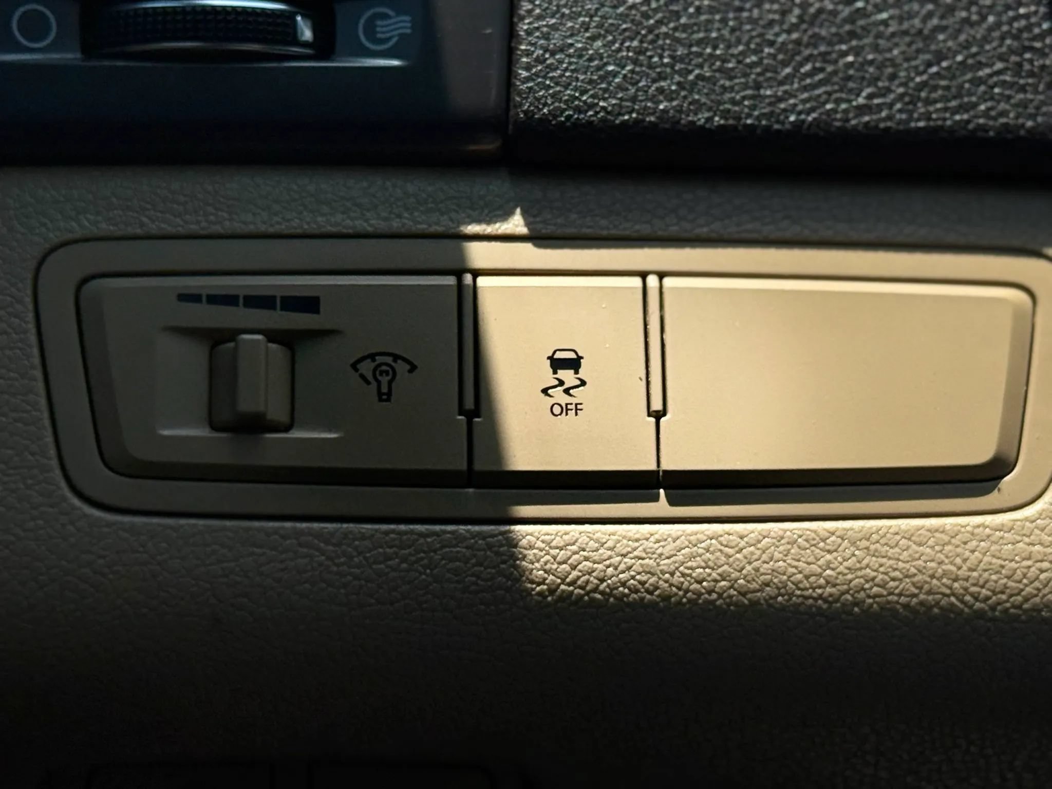 Used 2011 Hyundai Sonata Hybrid FWD image 28