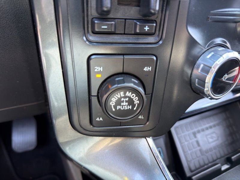 Used 2022 Ford F150 Lariat w/ Equipment Group 502A High AWD/4WD image 30