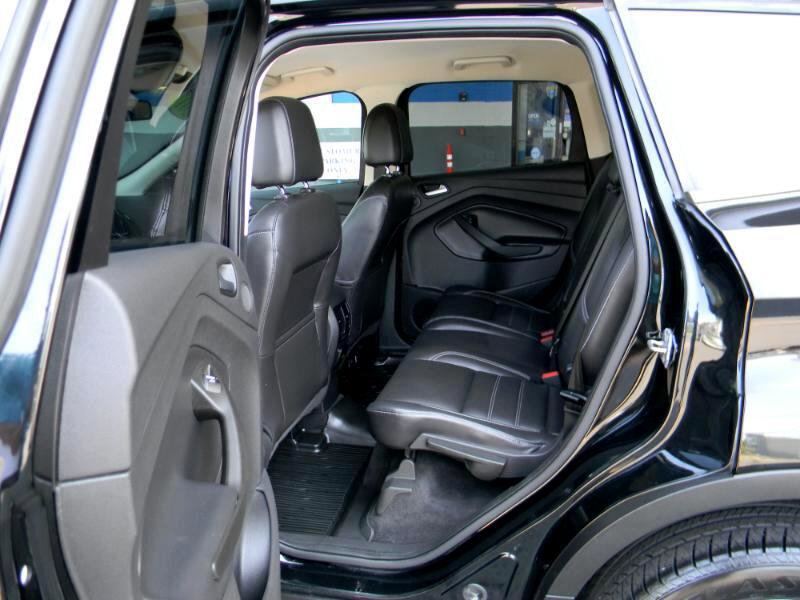 Used 2017 Ford Escape Titanium image 12