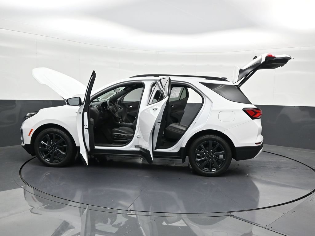Used 2023 Chevrolet Equinox RS image 33