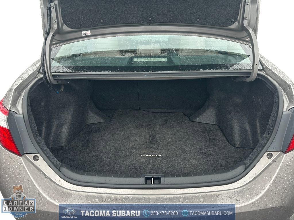 Used 2014 Toyota Corolla LE image 19