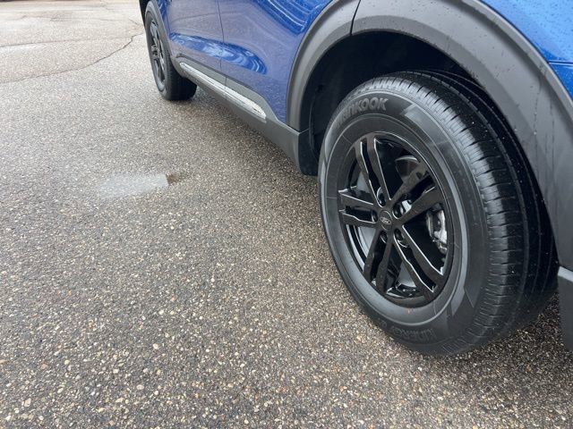 Certified 2023 Ford Explorer XLT w/ Equipment Group 202A AWD/4WD image 28