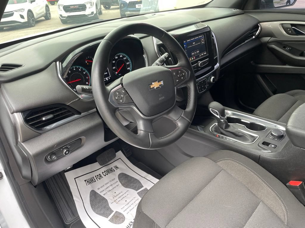 Used 2023 Chevrolet Traverse LT FWD image 42