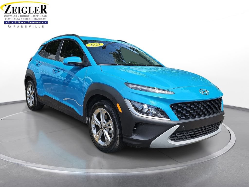 Used 2022 Hyundai Kona SEL w/ Cargo Package FWD image 3