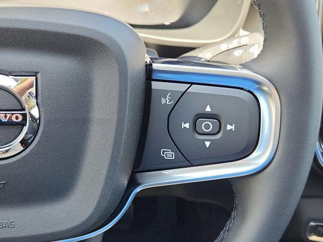 New 2025 Volvo XC40 B5 Ultra w/ Climate Package AWD/4WD image 18