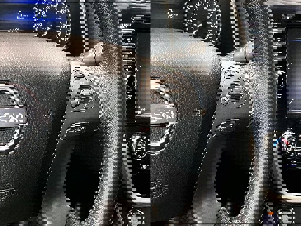 Used 2023 Nissan Murano SV w/ SV Midnight Edition Package image 16