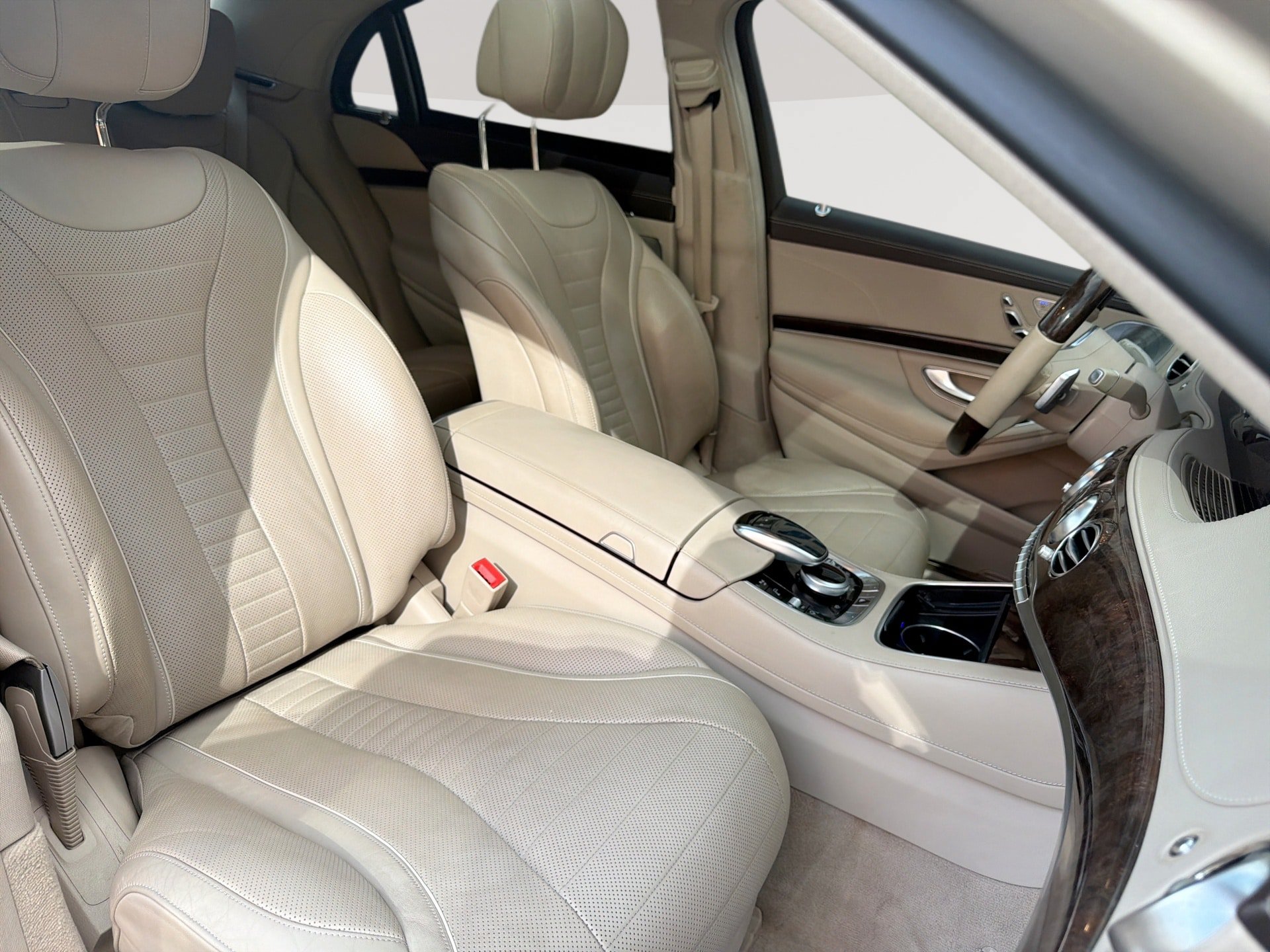 Used 2019 Mercedes-Benz S 560 Sedan image 28