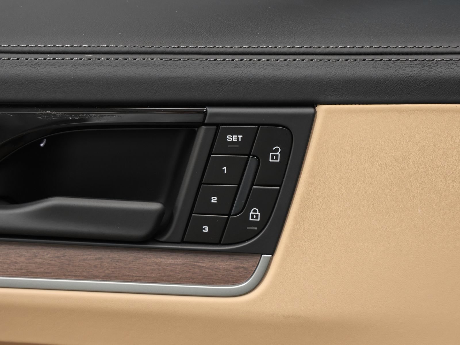 New 2026 Porsche Cayenne S AWD/4WD image 32