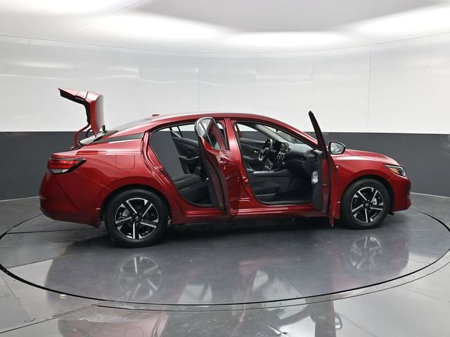 Used 2025 Nissan Sentra SV FWD image 57