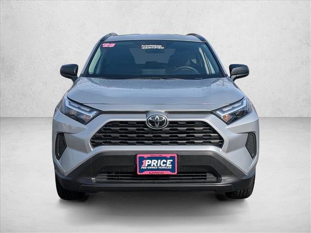 Used 2025 Toyota RAV4 LE video 2