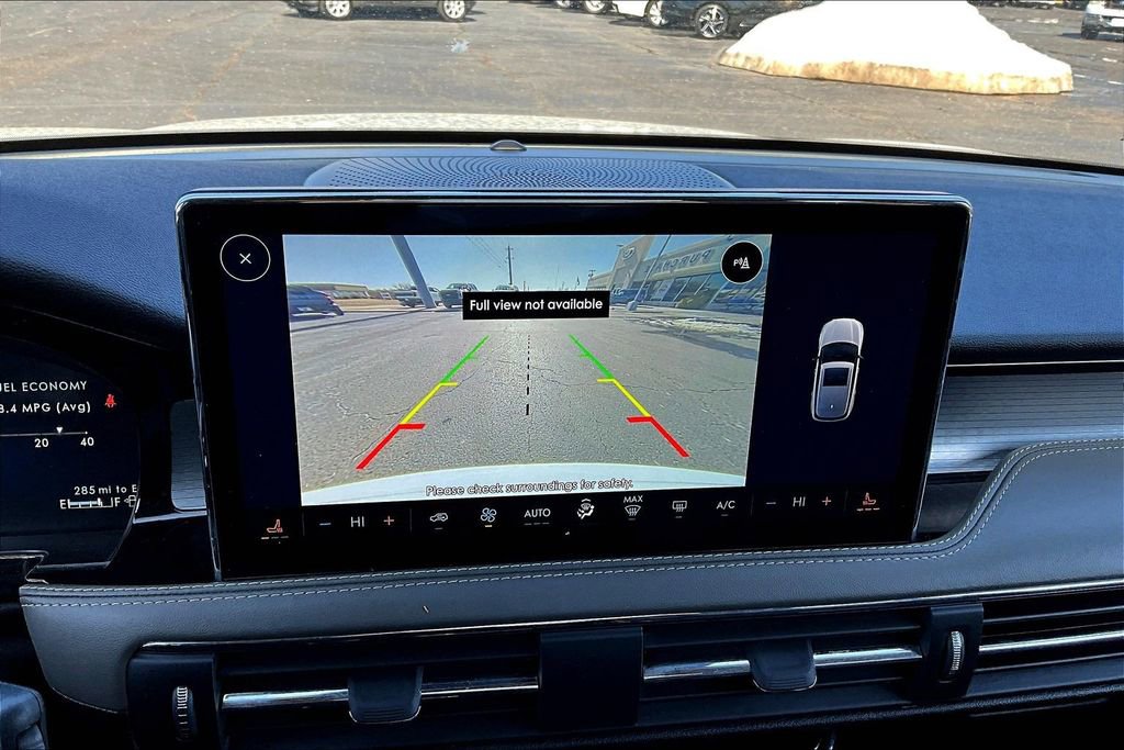 Used 2025 Lincoln Corsair Premiere image 16