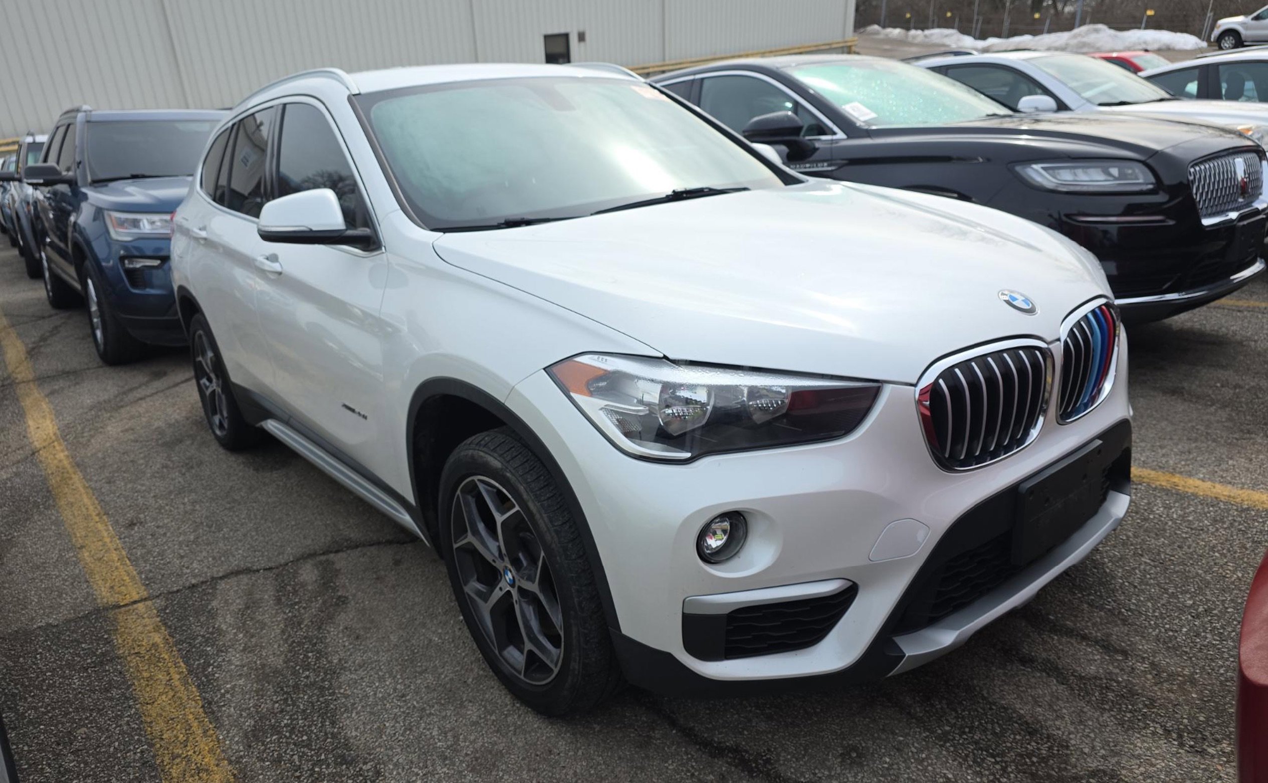 Used 2018 BMW X1 xDrive28i image 3