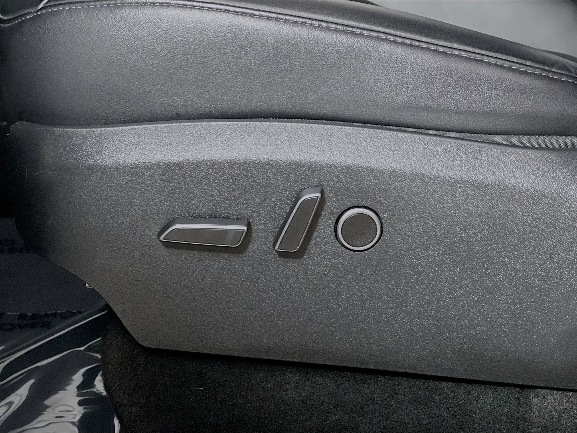 Used 2023 Tesla Model Y Long Range image 16