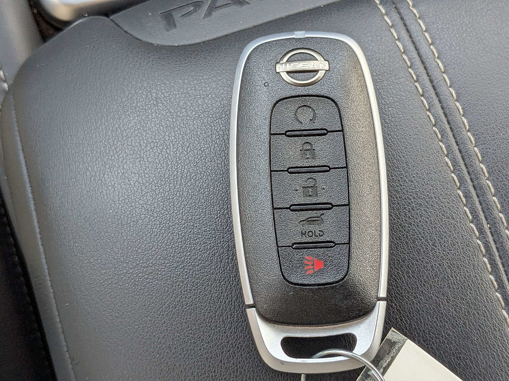 Used 2025 Nissan Pathfinder Platinum w/ Cargo Package AWD/4WD image 34