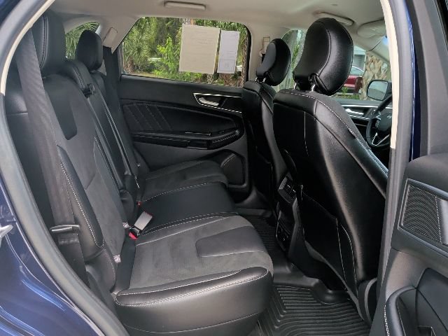 Used 2016 Ford Edge Sport w/ Technology Package AWD/4WD image 18