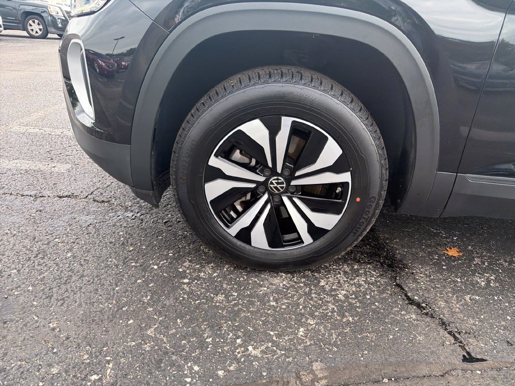 Used 2024 Volkswagen Atlas SE FWD image 27