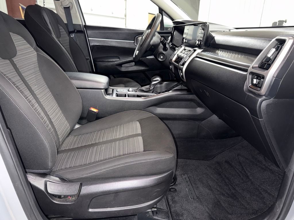 Used 2021 Kia Sorento LX FWD image 20