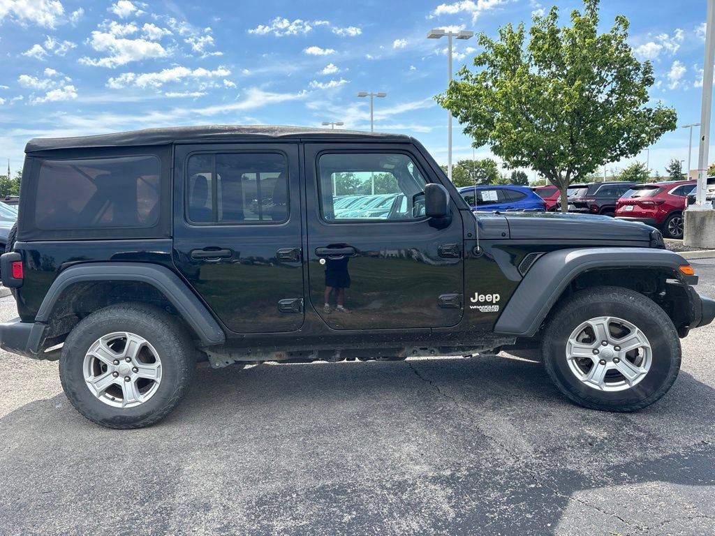 Used 2018 Jeep Wrangler Unlimited Sport S AWD/4WD image 10
