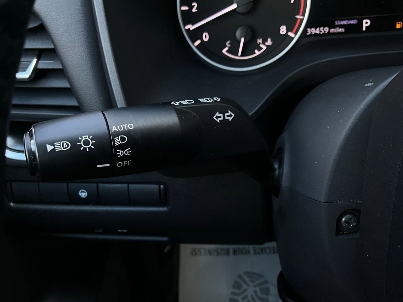 Used 2025 Nissan Rogue SV image 35