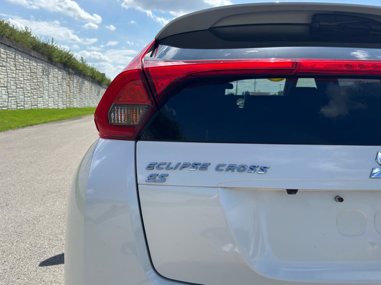 Used 2020 Mitsubishi Eclipse Cross ES image 5