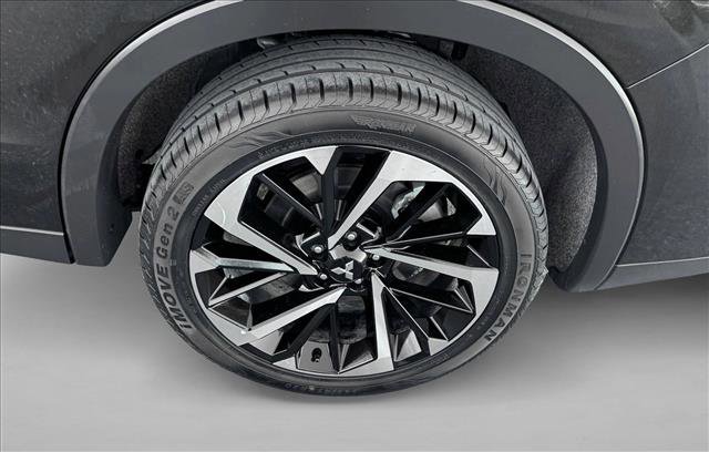 Used 2024 Mitsubishi Outlander SE AWD/4WD image 25