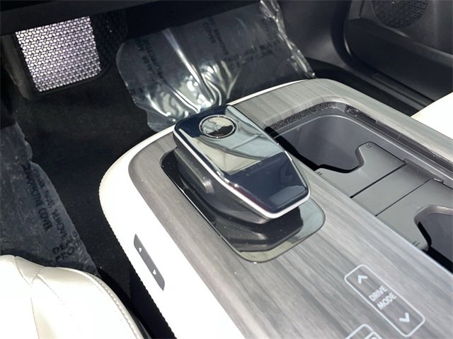 Certified 2024 Nissan Ariya AWD image 28