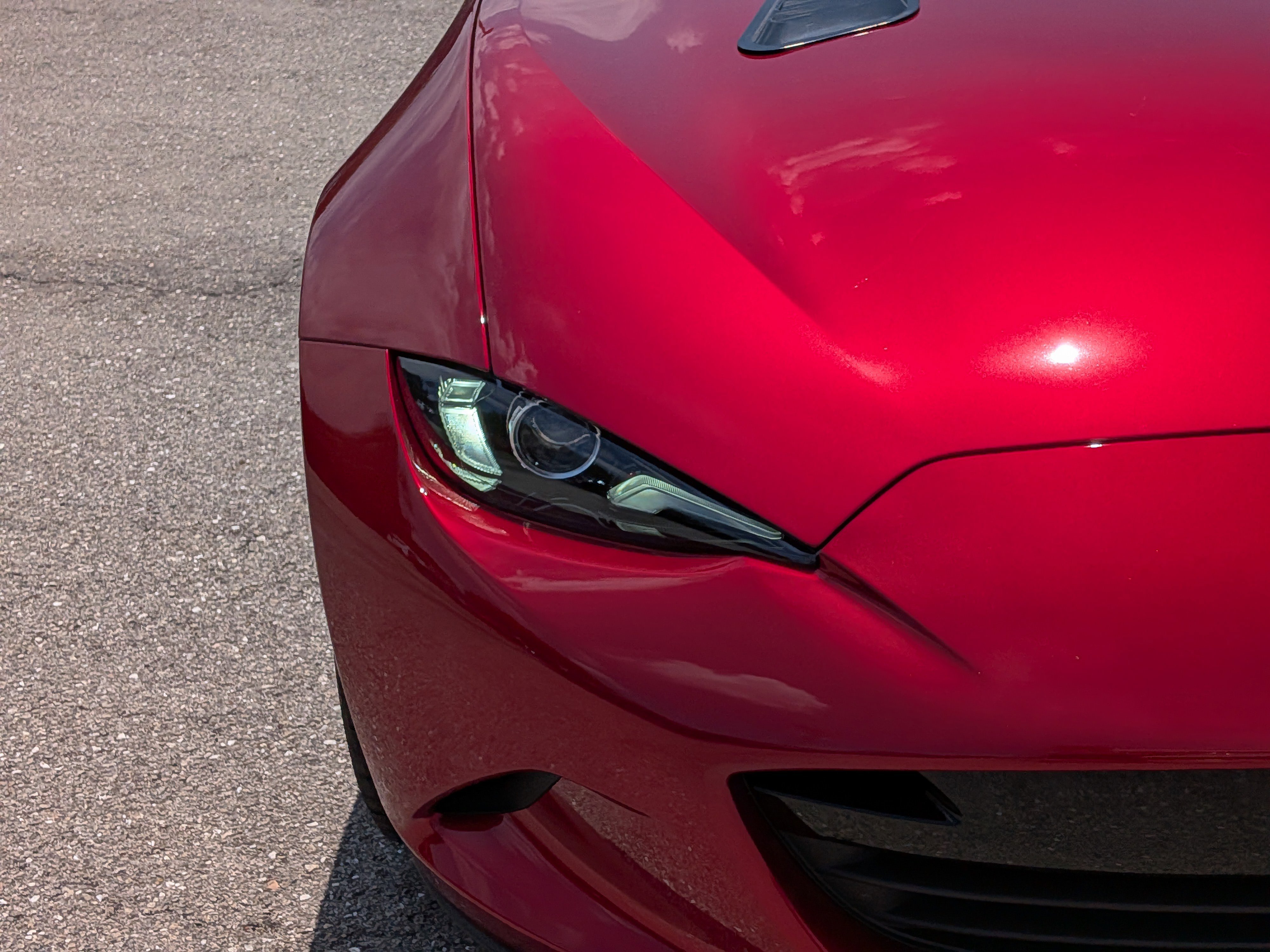 Used 2025 MAZDA MX-5 Miata RF Grand Touring w/ Weather Package RWD image 10