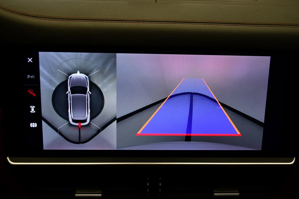 Used 2023 Porsche Cayenne image 31