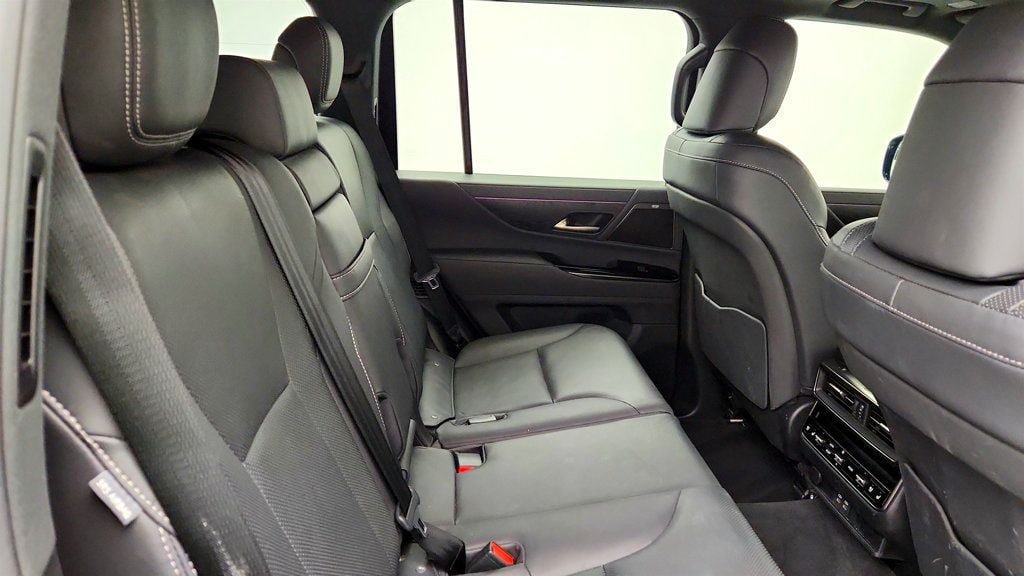 Used 2023 Lexus LX 600 4WD w/ Interior Upgrade Package image 21