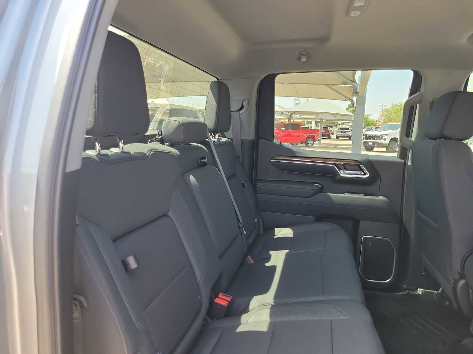 Used 2023 Chevrolet Silverado 1500 RST w/ Z71 Off-Road Package image 18