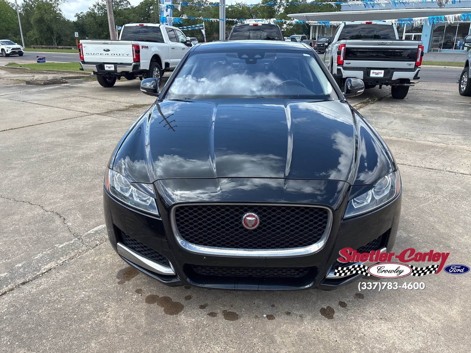 Used 2018 Jaguar XF Premium RWD image 7