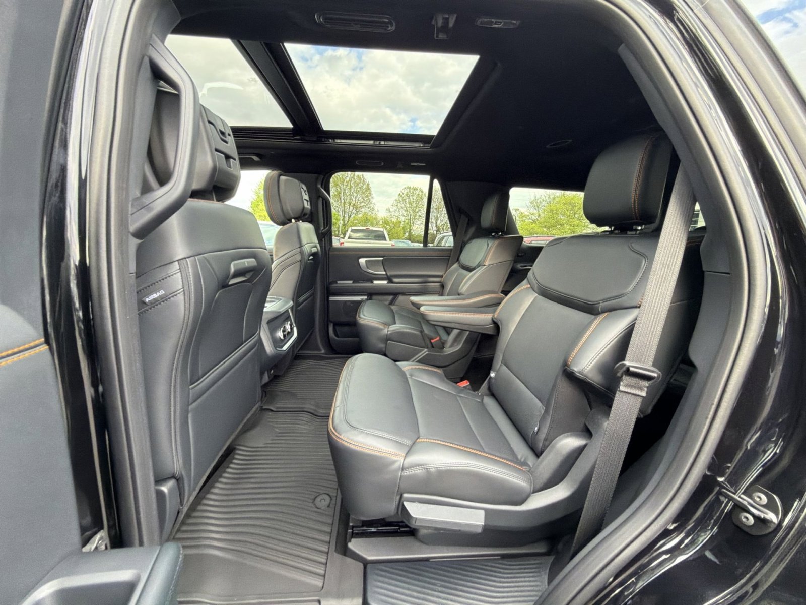 New 2026 Ford Expedition Tremor image 30