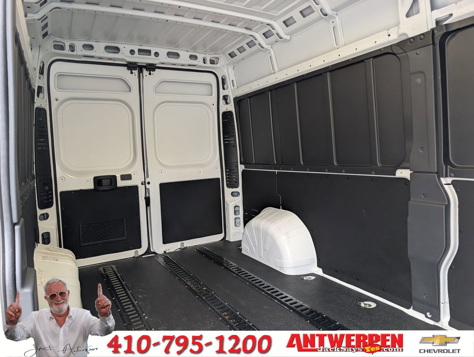 Used 2024 RAM ProMaster 2500 w/ Quick Order Package 22G SLT image 13