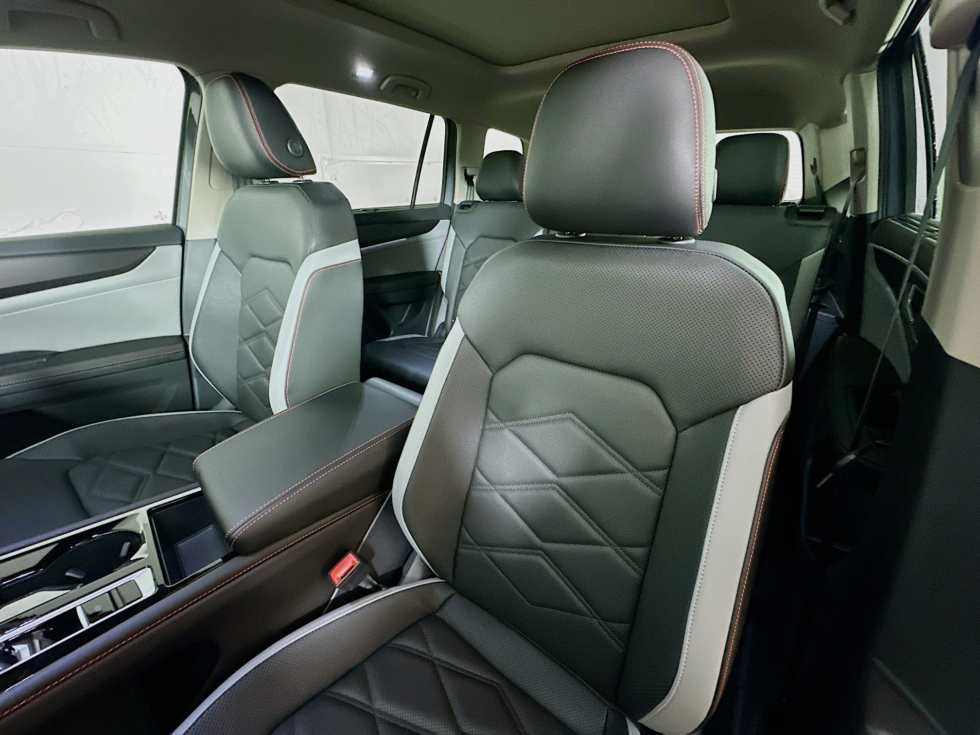 New 2026 Volkswagen Atlas Peak Edition AWD/4WD image 19