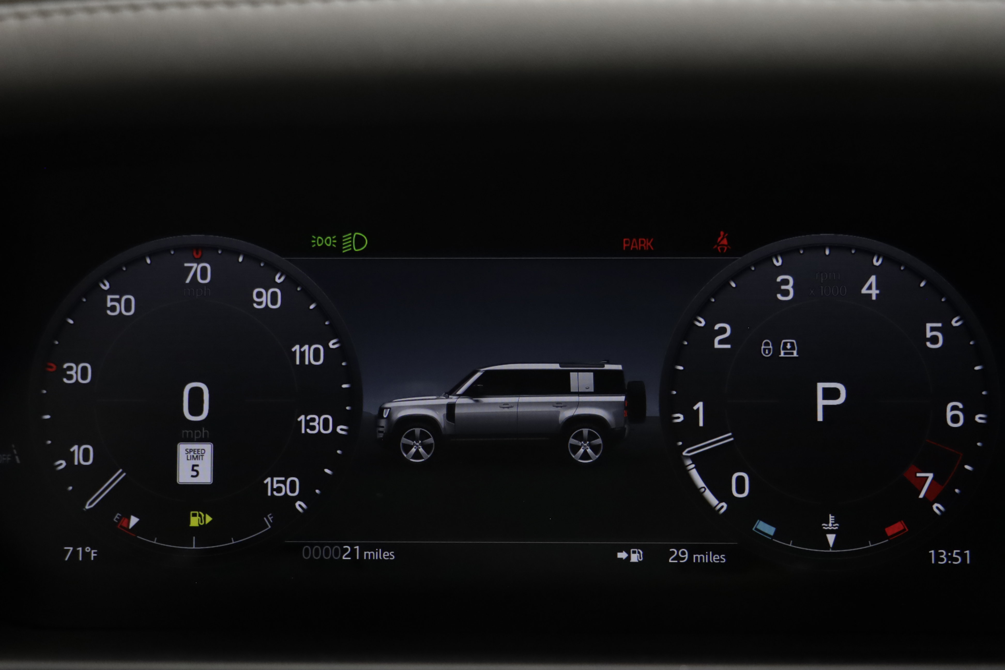New 2026 Land Rover Defender 110 X-Dynamic SE AWD/4WD image 8