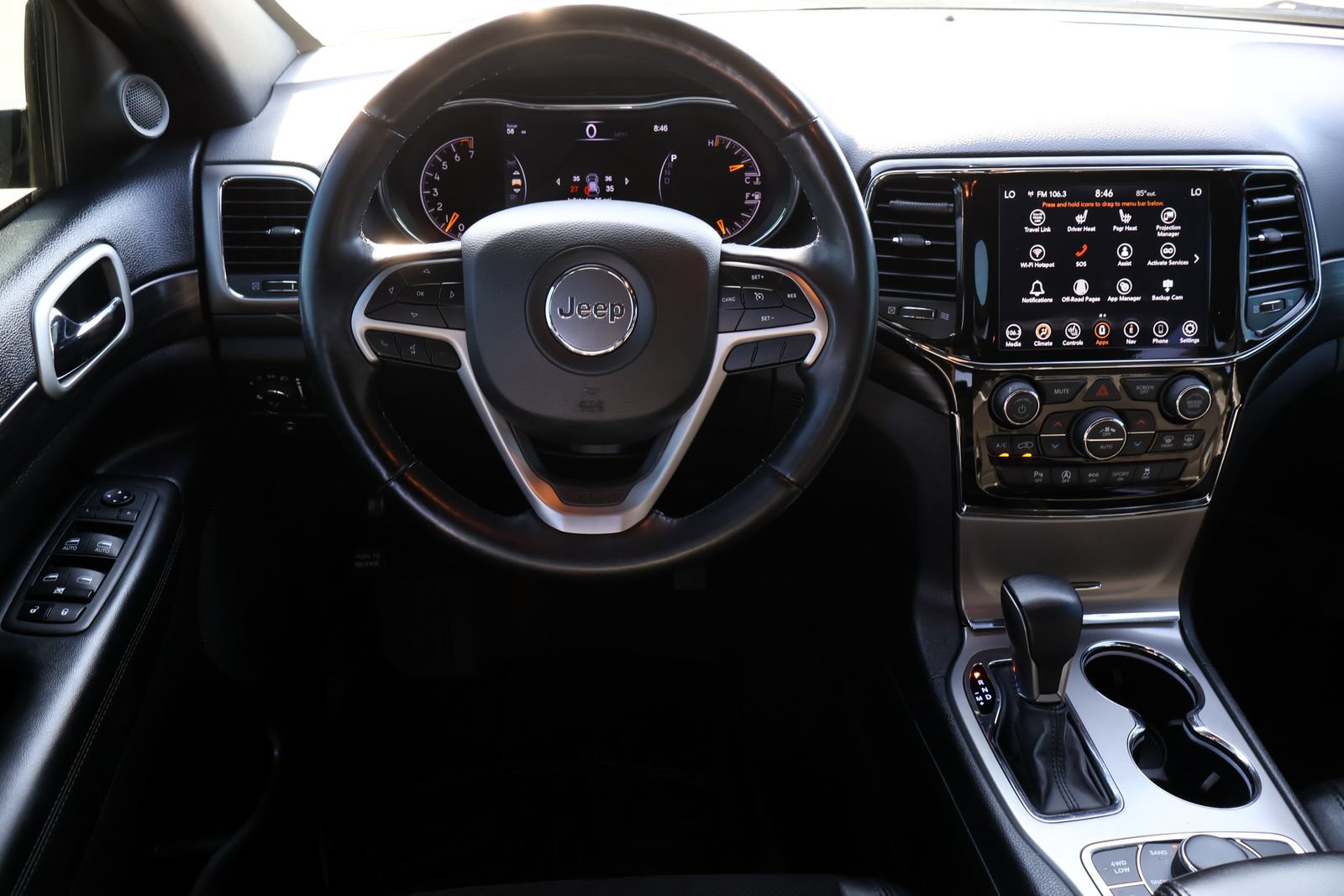 Used 2022 Jeep Grand Cherokee Laredo X AWD/4WD image 16
