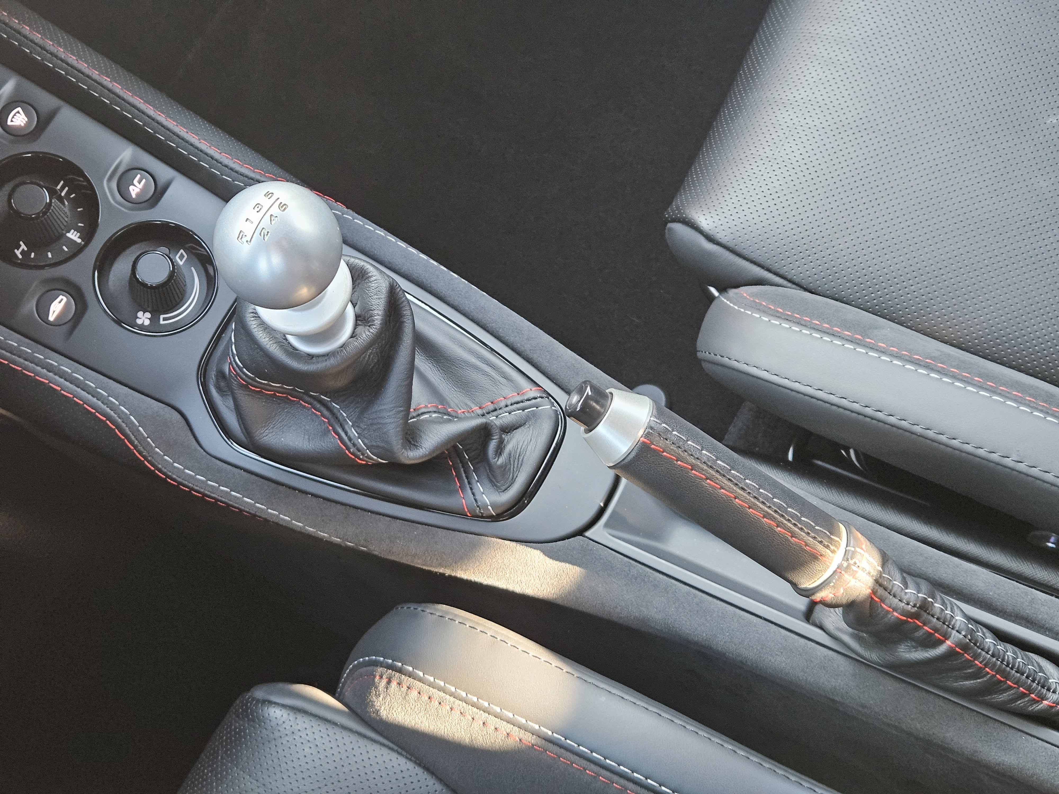 Used 2021 Lotus Evora image 22