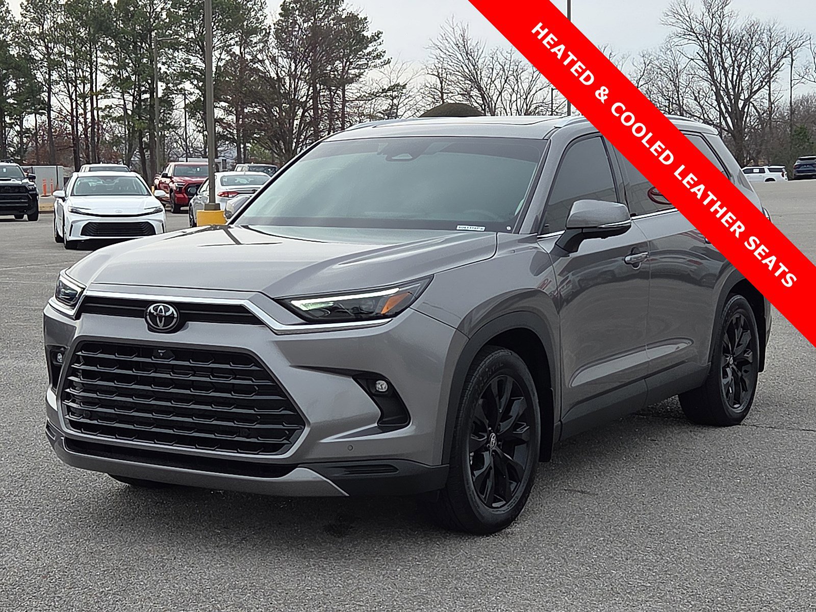 Used 2025 Toyota Grand Highlander AWD Hybrid image 2