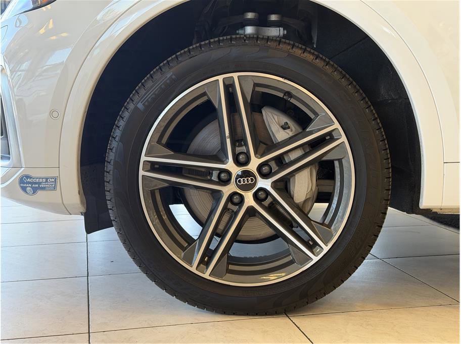 Used 2021 Audi Q5 e Prestige w/ Prestige Package image 9