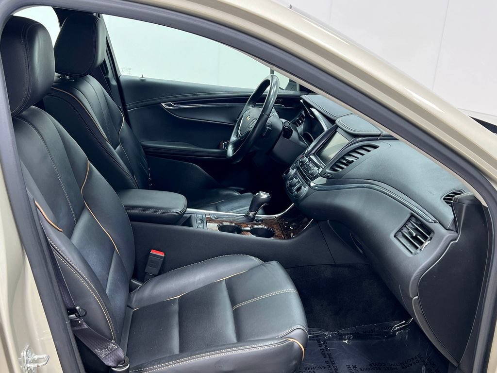 Used 2015 Chevrolet Impala LTZ FWD image 33