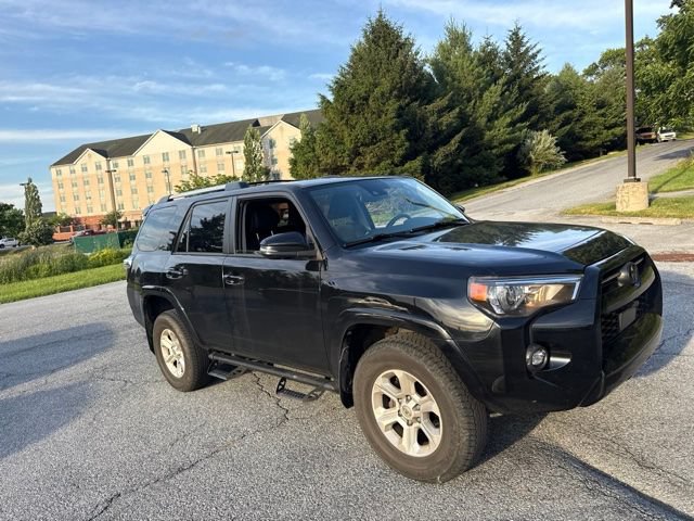 Used 2024 Toyota 4Runner SR5 Premium w/ Moonroof Package AWD/4WD image 6