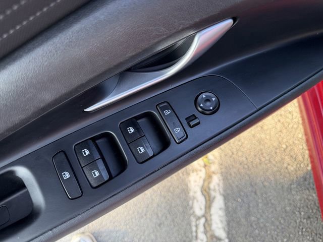 Used 2022 Hyundai Elantra SE FWD image 10