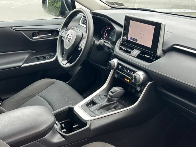 Certified 2025 Toyota RAV4 XLE AWD/4WD image 28