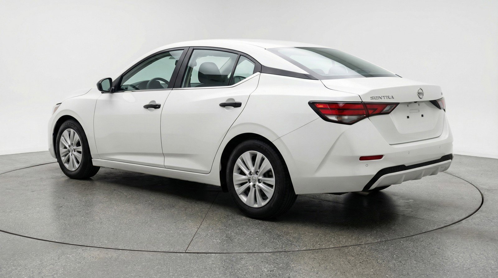 Used 2025 Nissan Sentra S image 5