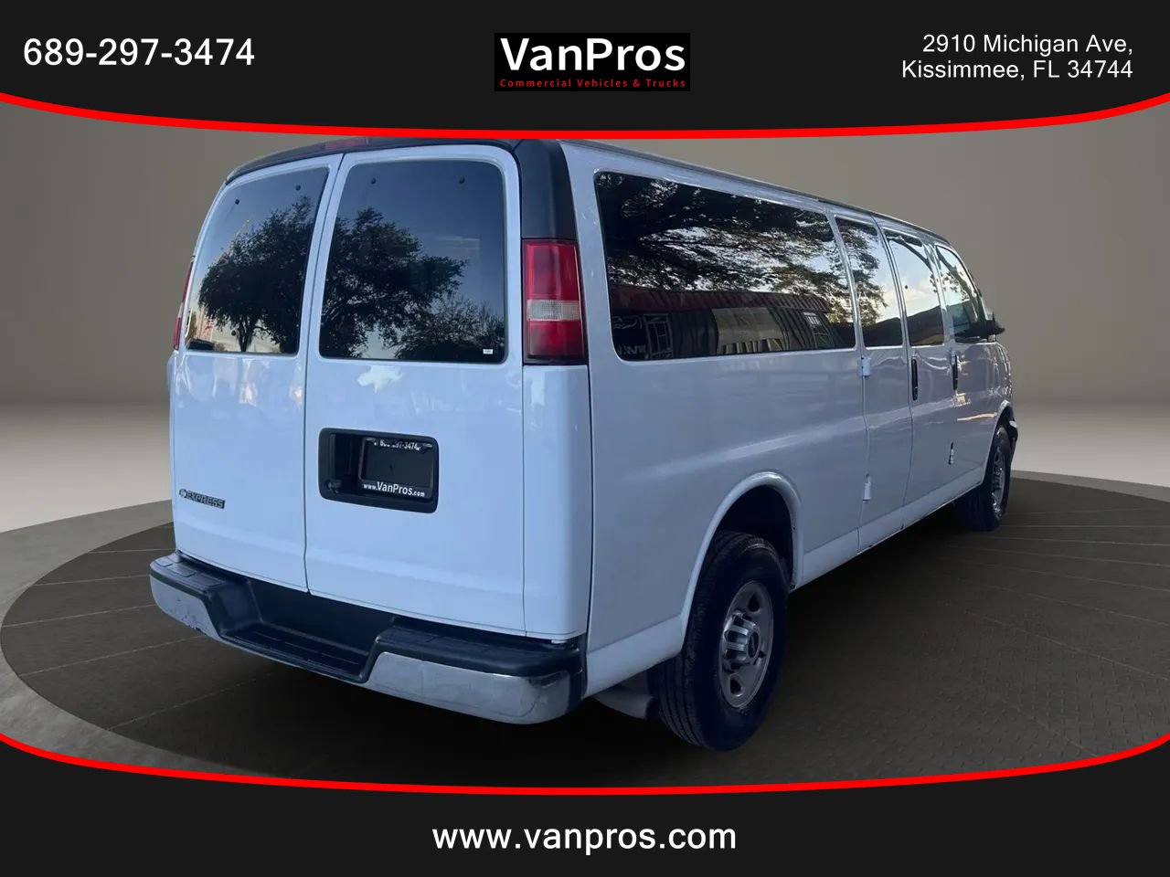 Used 2018 Chevrolet Express 3500 LT w/ LT Preferred Equipment Group RWD image 5