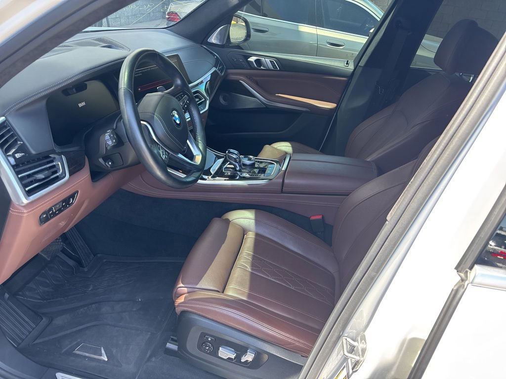 Used 2020 BMW X5 xDrive50i w/ Executive Package AWD/4WD image 7