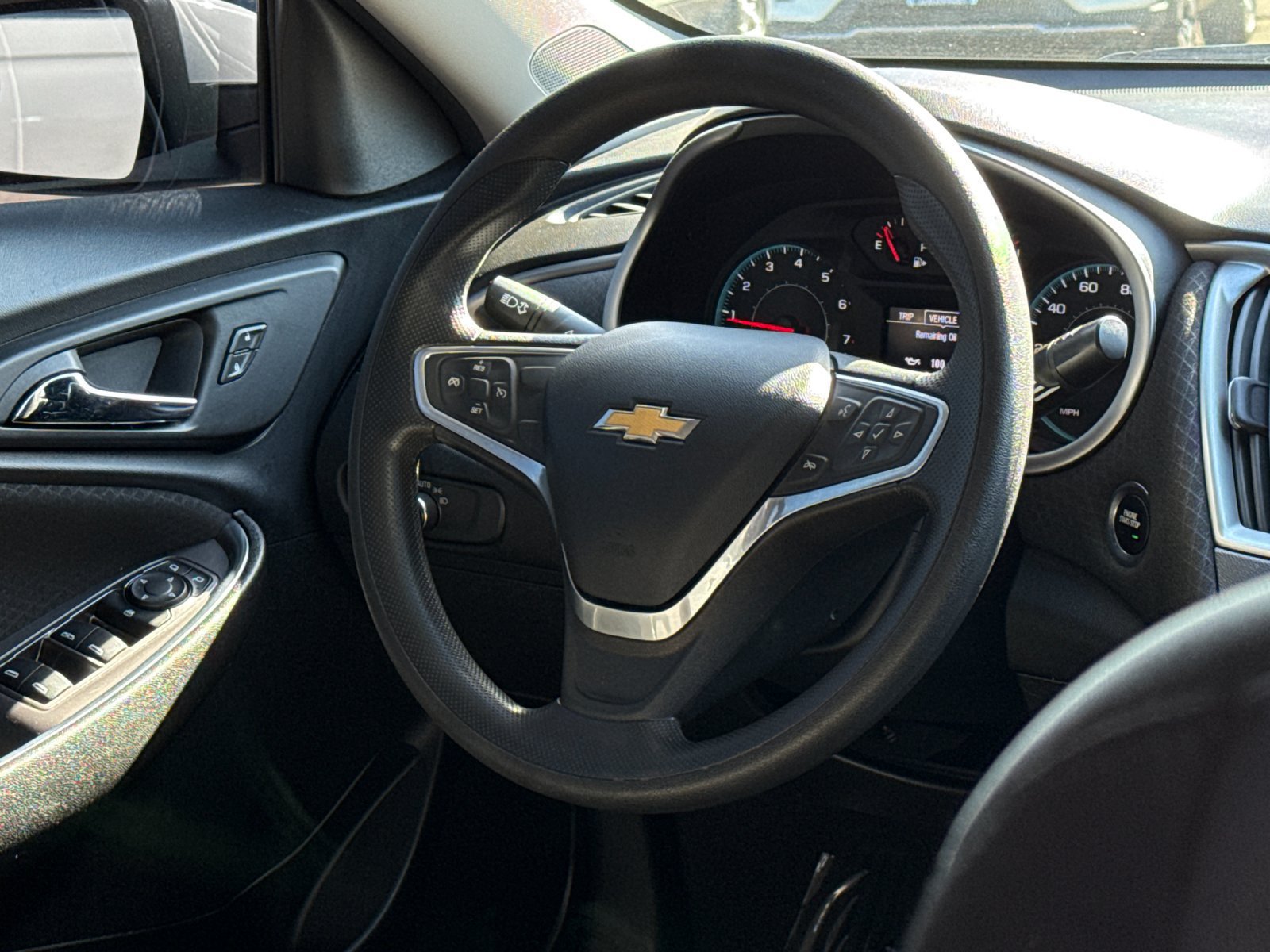 Used 2022 Chevrolet Malibu LT FWD image 19