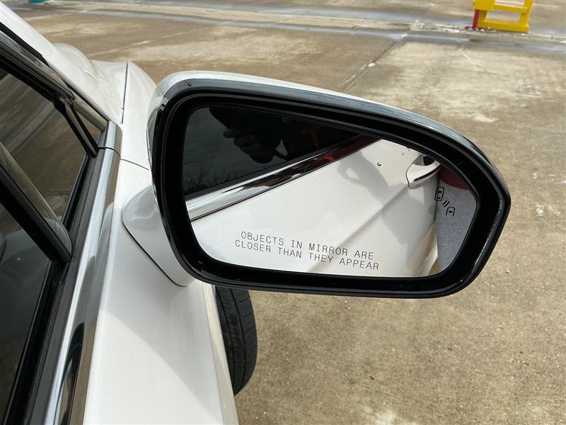 Used 2017 Ford Fusion Platinum image 16