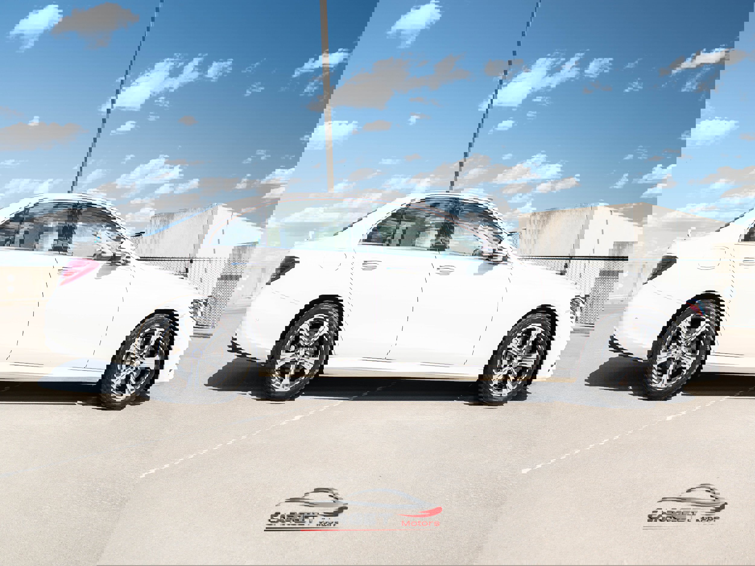 Used 2017 Mercedes-Benz E 300 4MATIC image 8