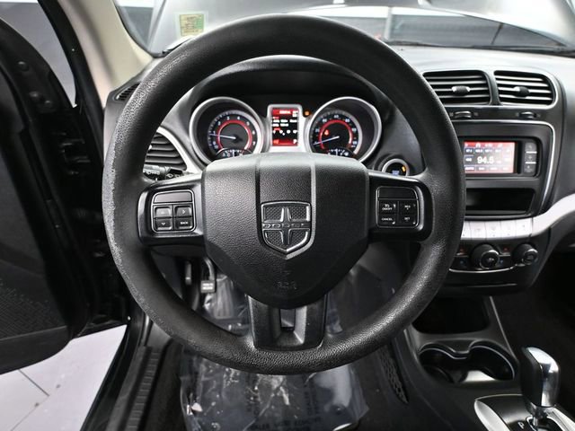 Used 2019 Dodge Journey SE image 22